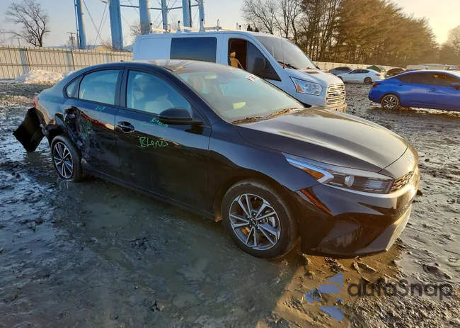 3KPF24AD7RE762341: 77493015