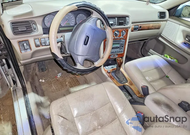 YV1LS61J3Y2641879: 78040465