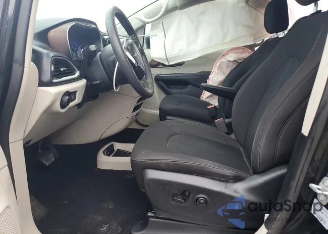 2C4RC1CG9JR101302: 77023605