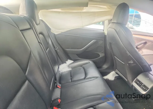 5YJ3E1EB3NF290564: 76325005