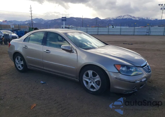 JH4KB16618C002384: 77792745