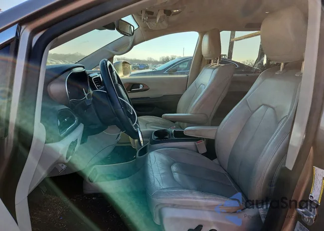 2C4RC1EG5HR537815: 76922905