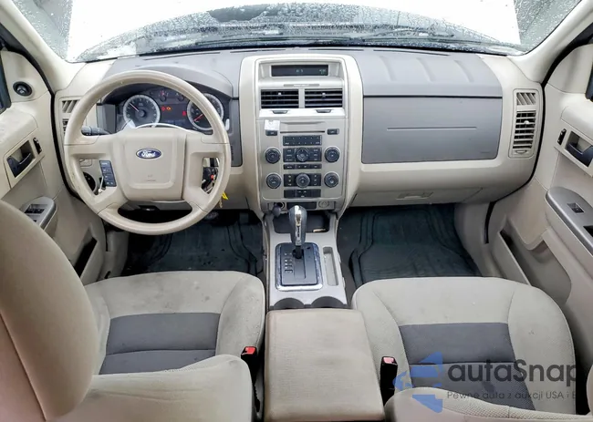 1FMCU49H98KA60596: 77232005