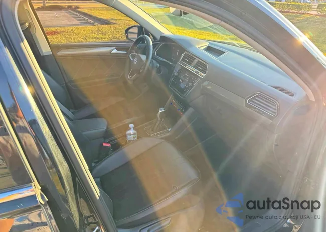 3VV3B7AX3NM020955: 77541295