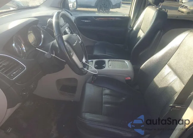 2C4RC1CG8FR563518: 75345735