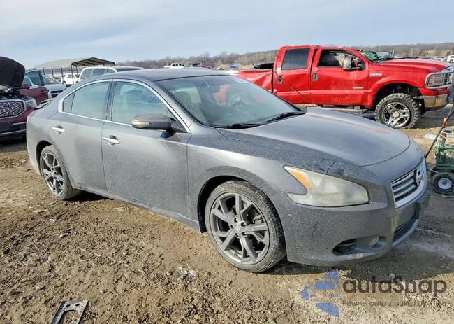 1N4AA5AP1DC823055: 75813795