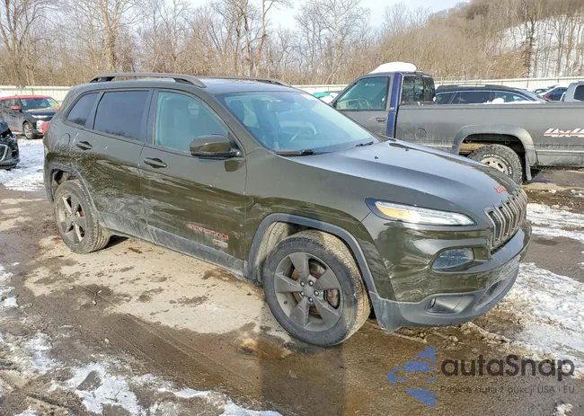 1C4PJLCB8GW369528: 76151765