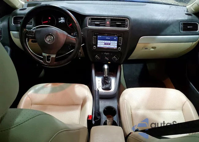 3VWDX7AJ0DM443701: 78044315