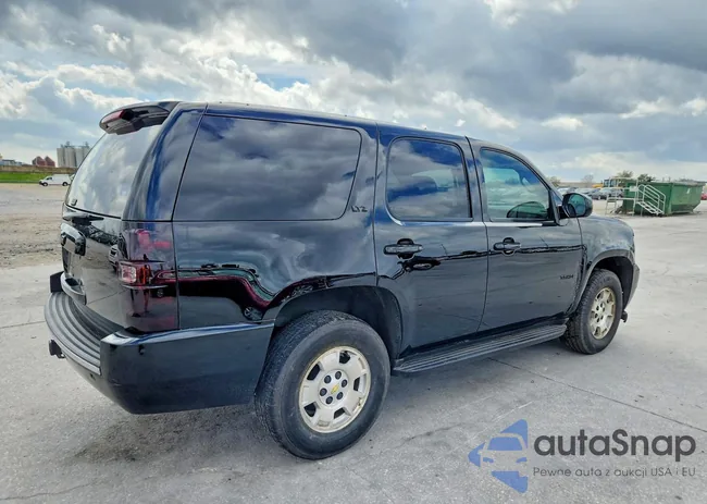 1GNUKCE01AR206020: 77888355