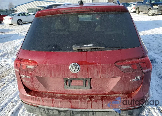 3VV2B7AX9JM129555: 77297375