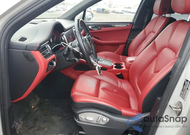 WP1AB2A59KLB31822: 77333525