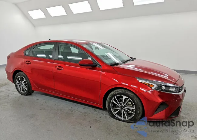 3KPF24AD9PE628721: 75693215