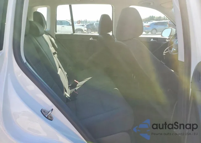 WVGAV7AX0JK002861: 76369895