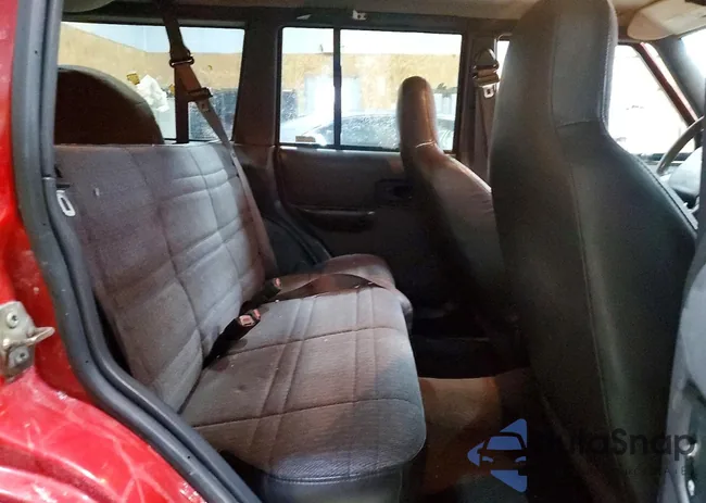 1J4FT48S31L565030: 76902365