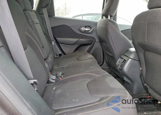 1C4PJLCB5FW643542: 76460255