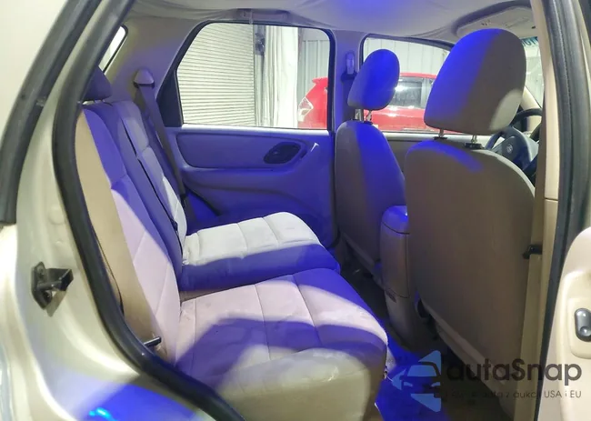 1FMYU02Z95KE16915: 76313045