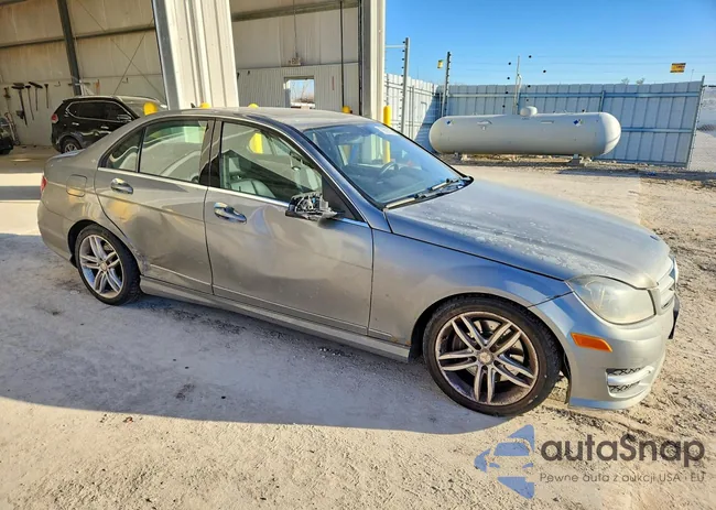 WDDGF8ABXER315196: 79391525