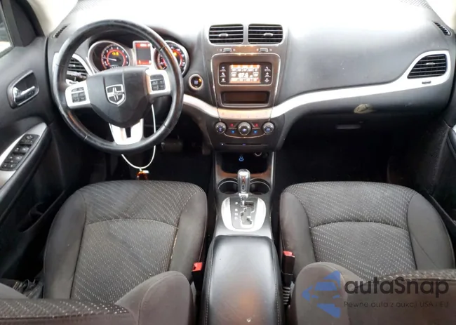 3C4PDCAB5JT219089: 75495045