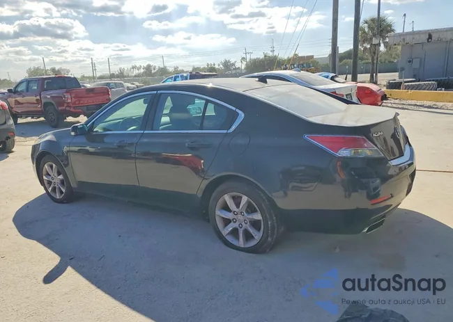 19UUA8F28CA013682: 78906525