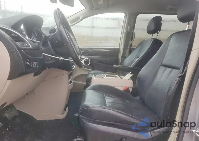 2C4RC1CG8DR682697: 77322835