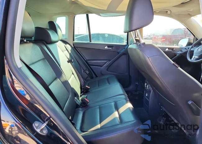 WVGAV7AX7GW597676: 76468275