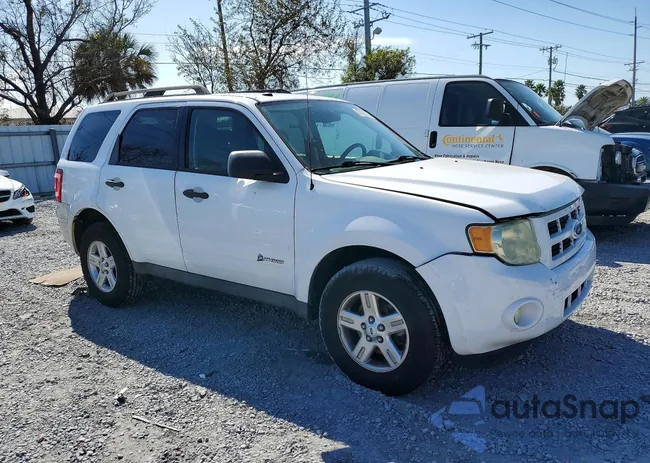 1FMCU49389KA49126: 77159745