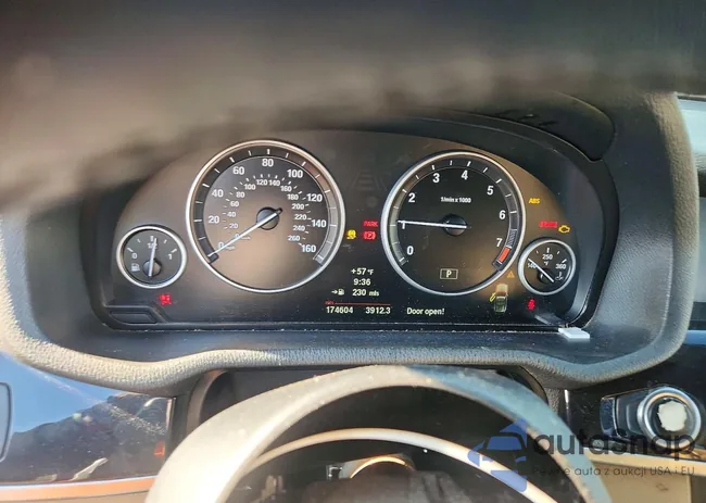 5UXWX5C55CL727176: 77031445