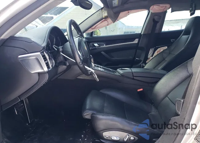 WP0AA2A77CL070140: 75723405