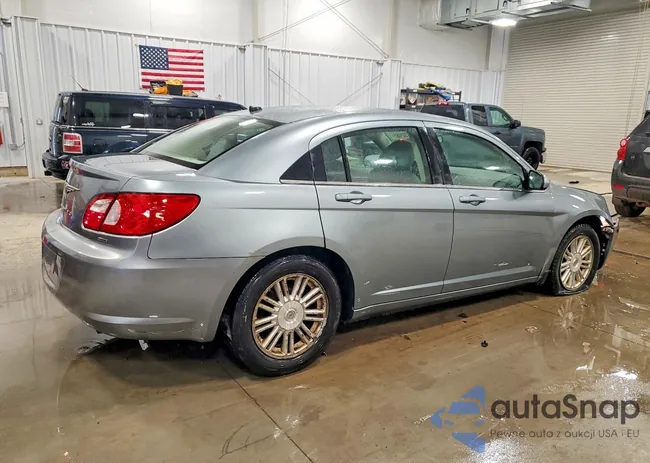 1C3LC56R28N257946: 76732465