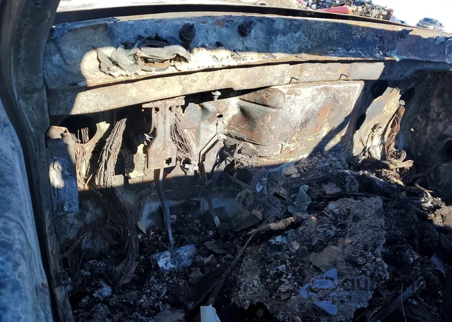 1J4GW58N21C665972: 75366515