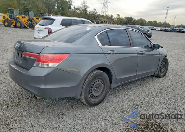 1HGCP2F35BA000581: 76901195