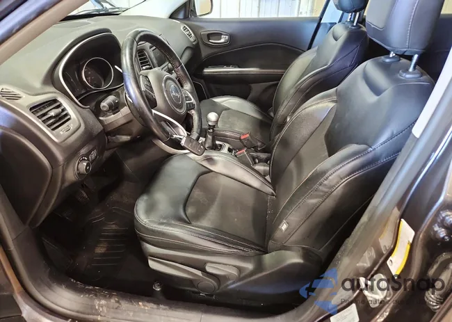 3C4NJDBB2JT112635: 79097715