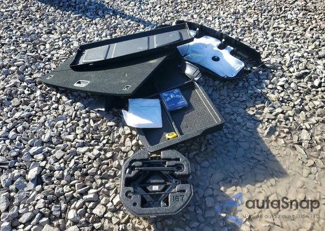 KM8K32AB2NU879895: 77611545