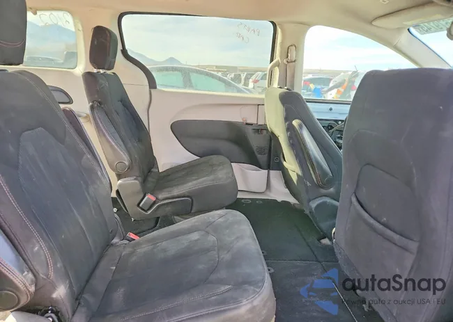 2C4RC1CG9JR148507: 75679745