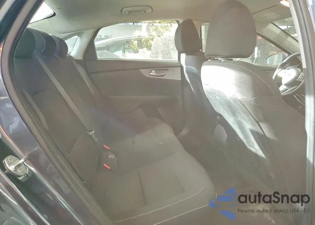 3KPF24AD2ME404993: 78863085