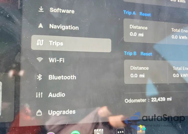 5YJ3E1EB4PF634969: 76375025