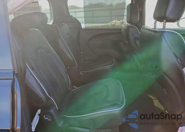 2C4RC1GG0SR550976: 75612575