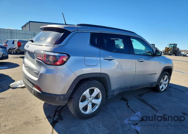 3C4NJDBB9LT138524: 79208375