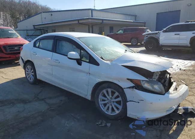 2HGFB2F53CH315041: 76477235