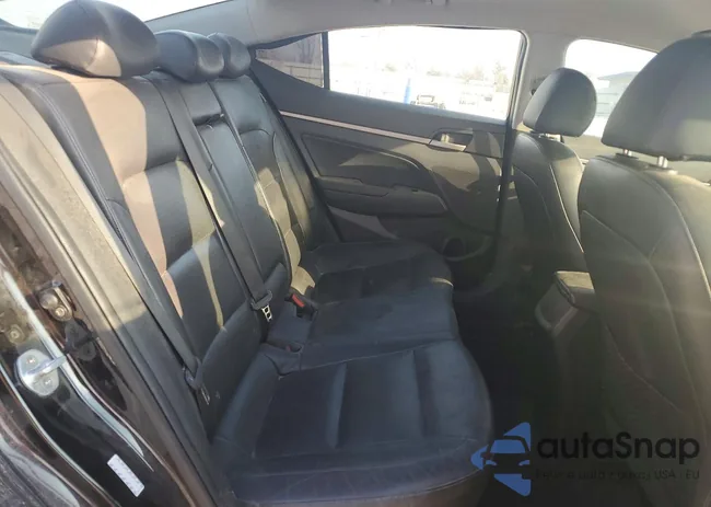 KMHD84LF5JU665953: 77217535