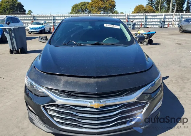 1G1ZB5ST4KF220207: 76286805