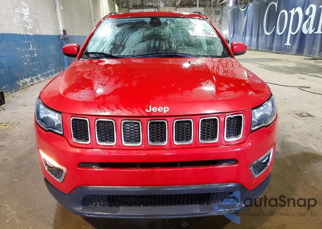 3C4NJDBB3JT176585: 79447995