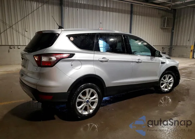 1FMCU9GD6KUA75856: 77574705