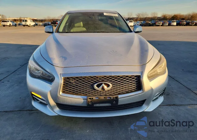 JN1BV7AR2EM688957: 76860555