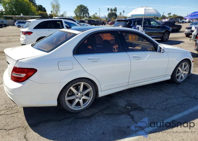 WDDGF4HBXDR243493: 78485235