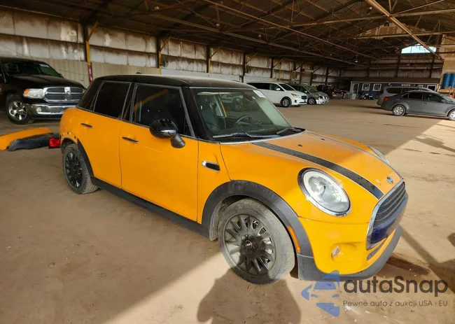 WMWXU1C59J2F79110: 75612165