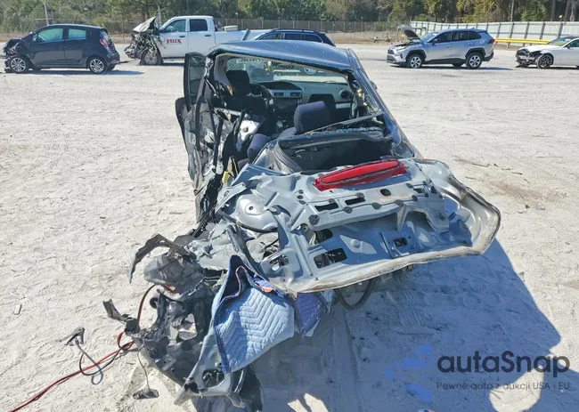 JM1BL1V73C1672127: 77143395