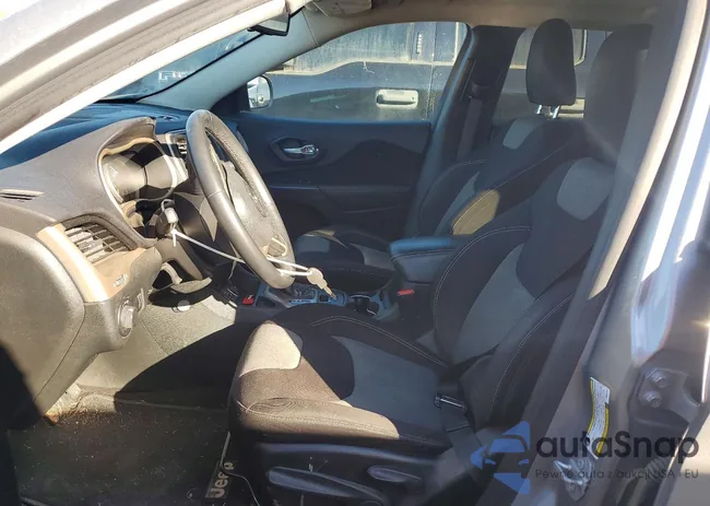 1C4PJLAB7FW628267: 74829685