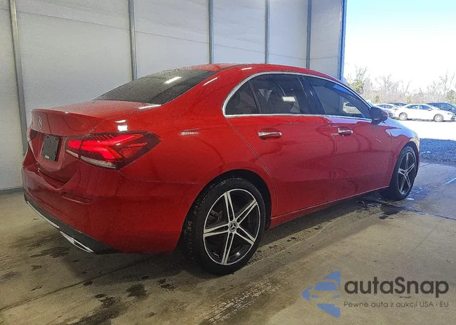 WDD3G4EB8KW025941: 76653355