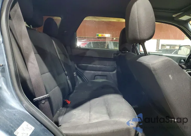 1FMCU9DG7CKB15437: 77825825